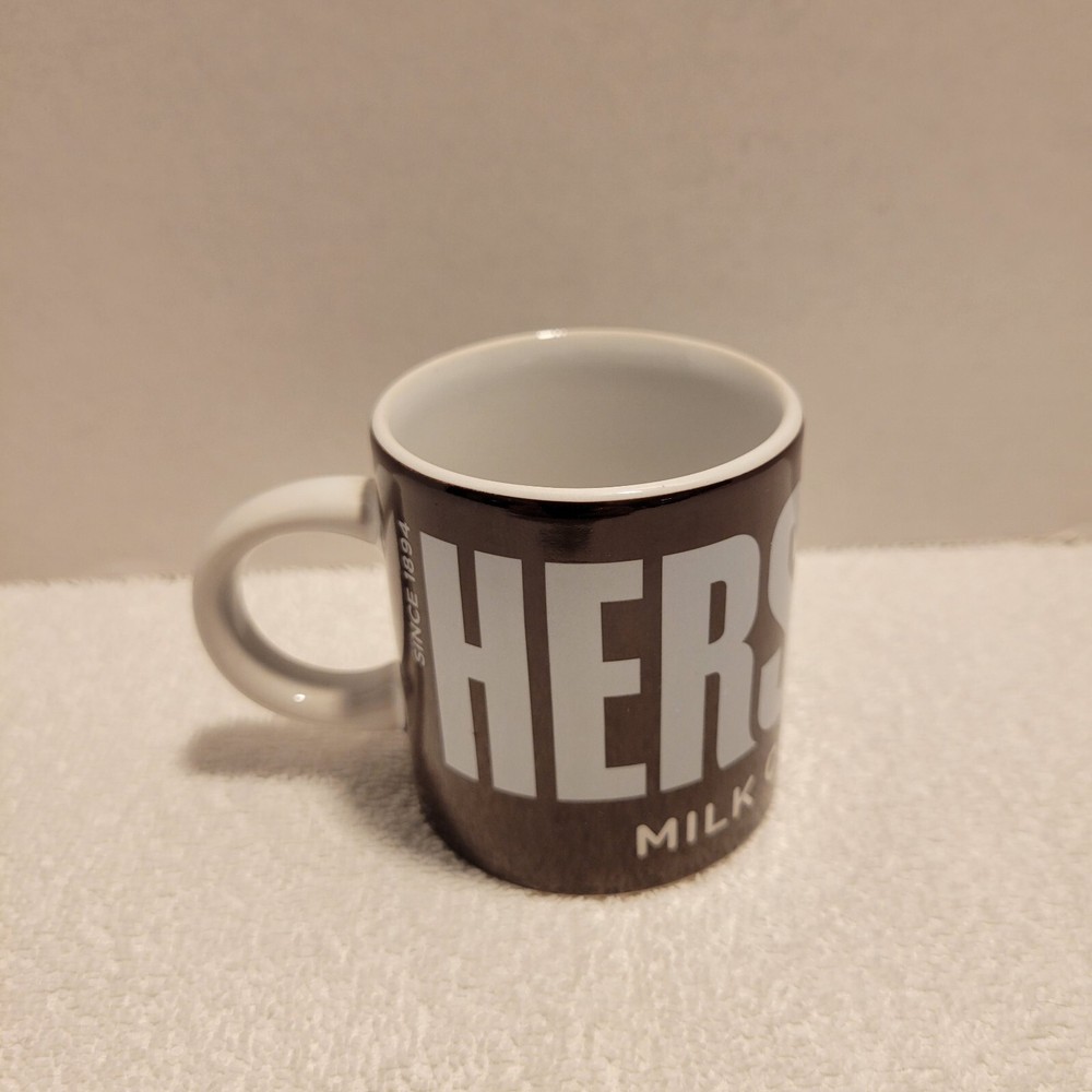 2013 The Hershey Comany 3.5 oz mini mug
