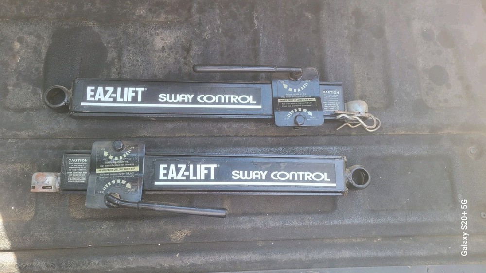 Camco Eaz-Lift Trailer Sway Control Bars