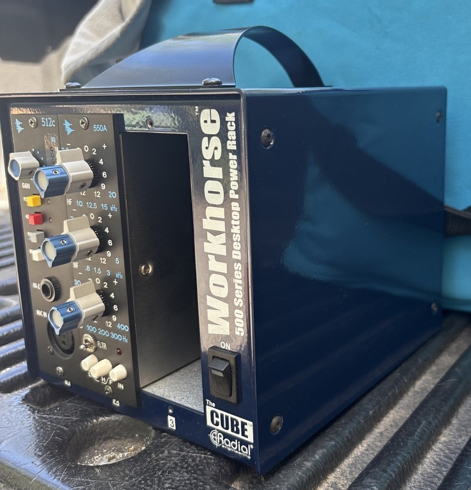 MINT API 512C Mic Pre + 550A Equalizer +Cube Radial Workhorse Desktop Power Rack