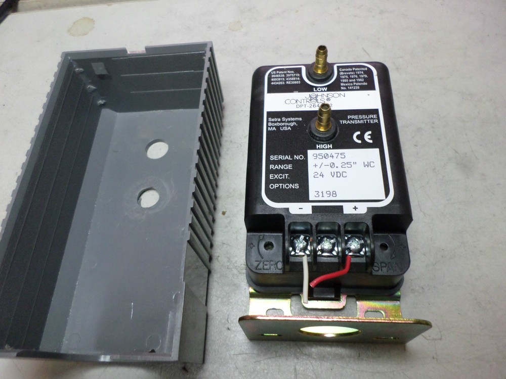 JOHNSTON CONTROLS HVAC -- DIFFERENTIAL PRESSURE TRANSMITTER DPT-2641-22