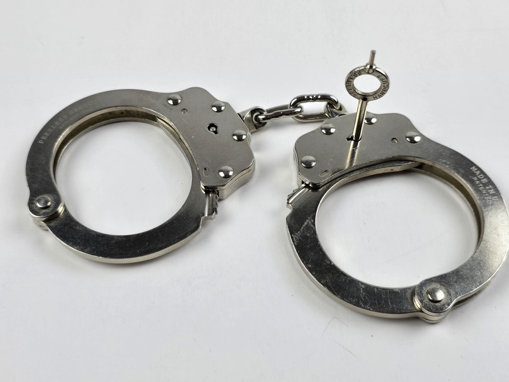 Peerless Handcuffs & Key Model 700c Working Great No Issues