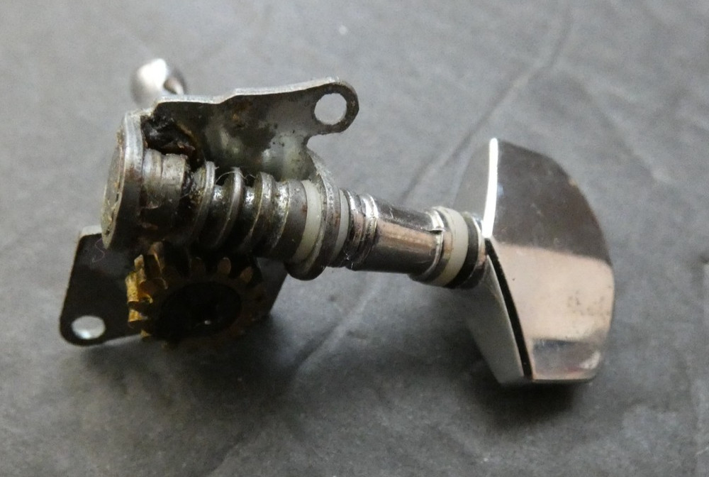 VINTAGE SINGLE GUITAR TUNER UNKNOWN