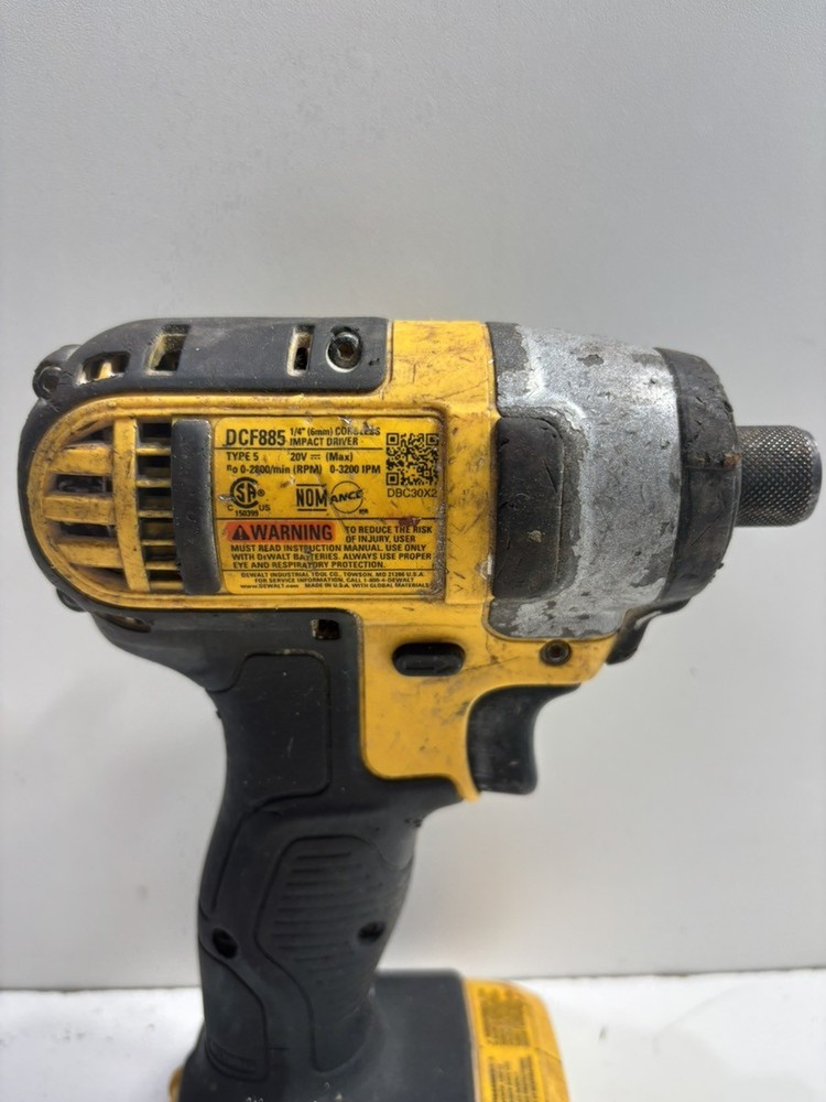 DEWALT DCF885 (P11022392)
