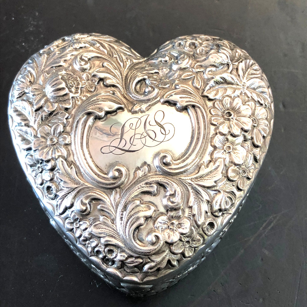 Antique Gorham Cluny Pattern Sterling Silver Heart Shape Hinged Box, 101 Grams.