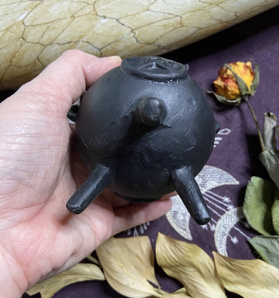 Mini Cast Iron Cauldron With Pentacle, Pagan, Witchcraft, Altar Tools, Voodoo