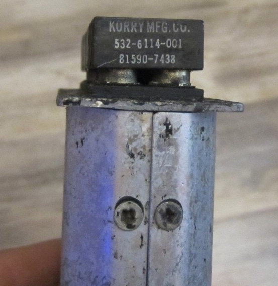 AIRCRAFT ANNUNCIATOR INDICATOR WITH 6 KORRY INDICATORS
