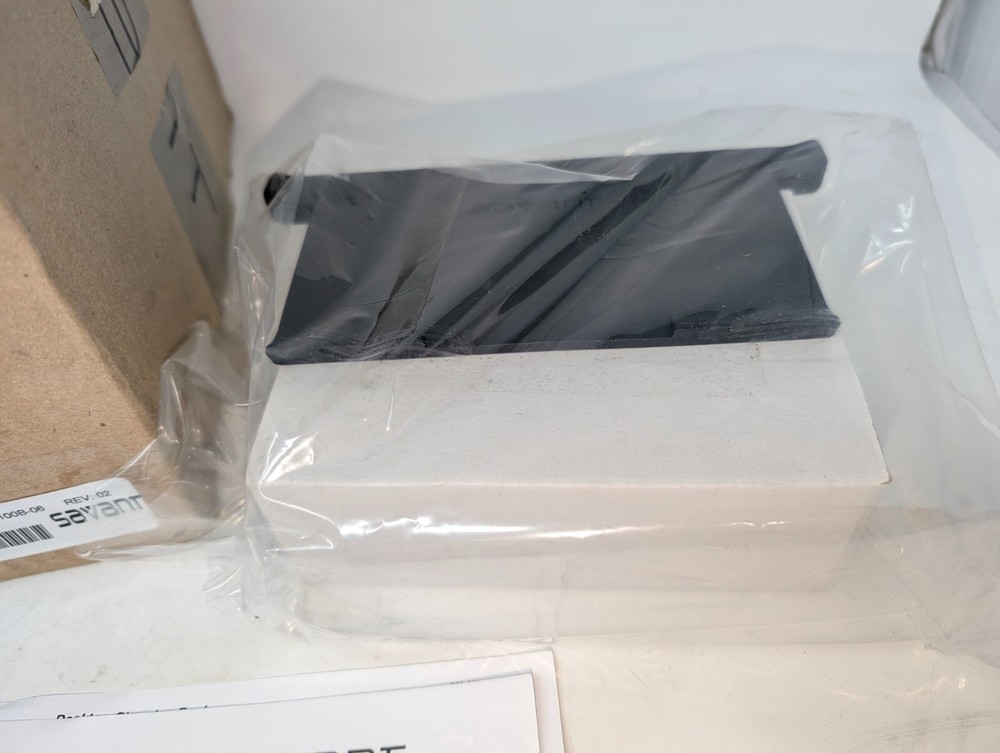 Savant DCD-100B-06 Table Top Charging and Control Dock