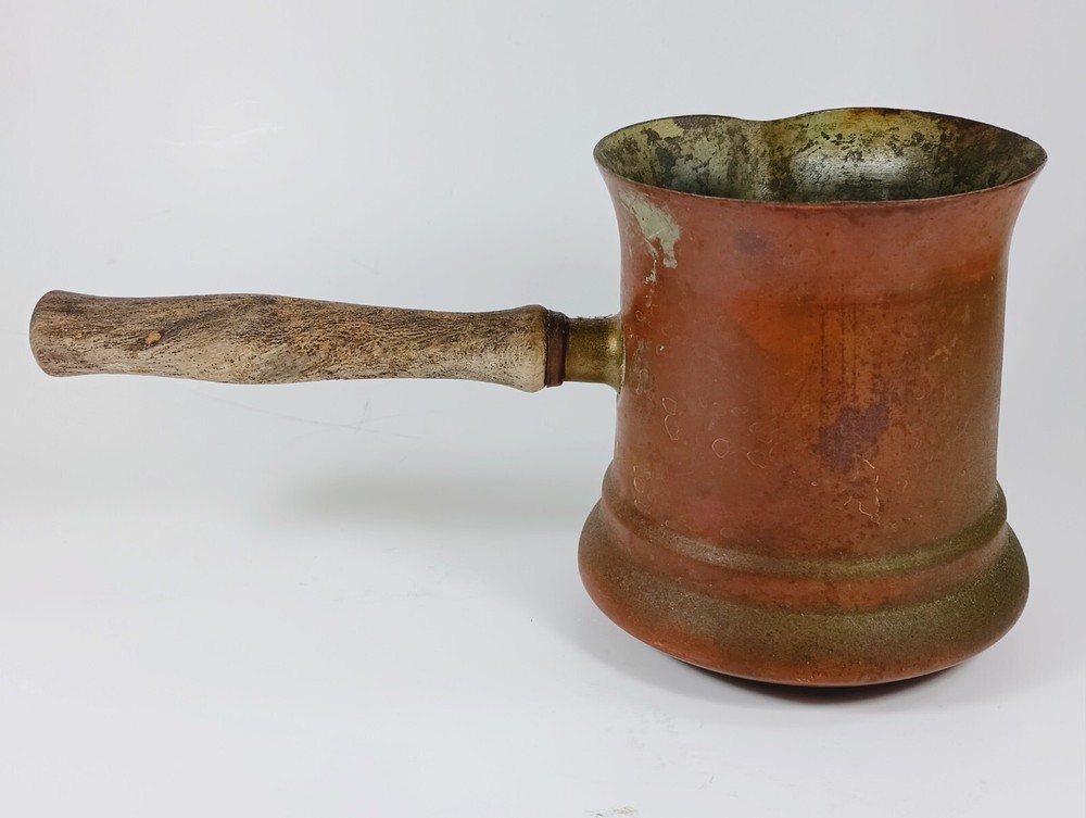 Vintage Colonial Style Copper Ladel with Wood Handle.