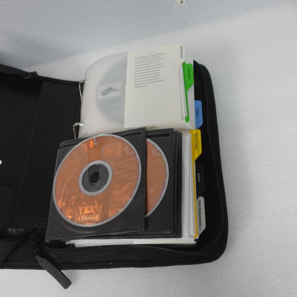 MICROSOFT TechNet Plus Subscription 89 Disc Lot