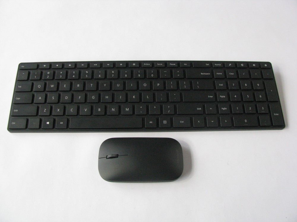 Microsoft Designer Wireless Bluetooth Desktop Keyboard and Mouse Set 1679 & 1678