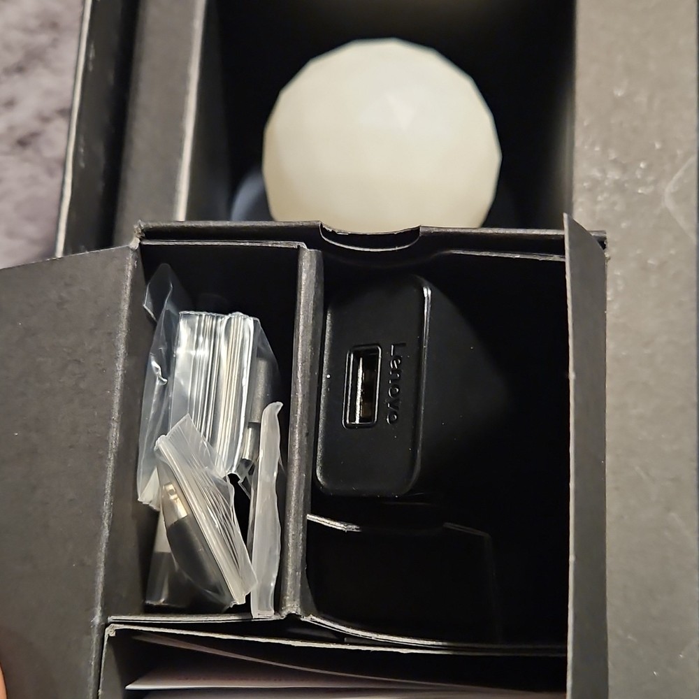 Lenovo Star Wars Jedi Challenges Smartphone VR Headset Lightsaber Controller