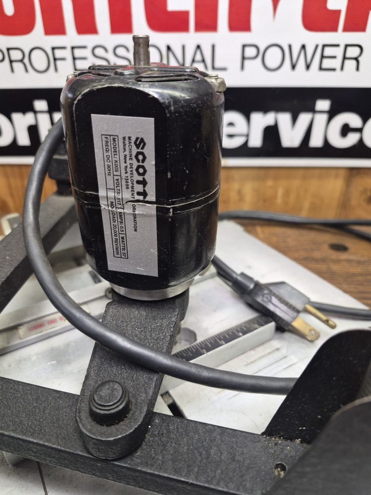 Scott SM100B Pantagraph Engraving Machine