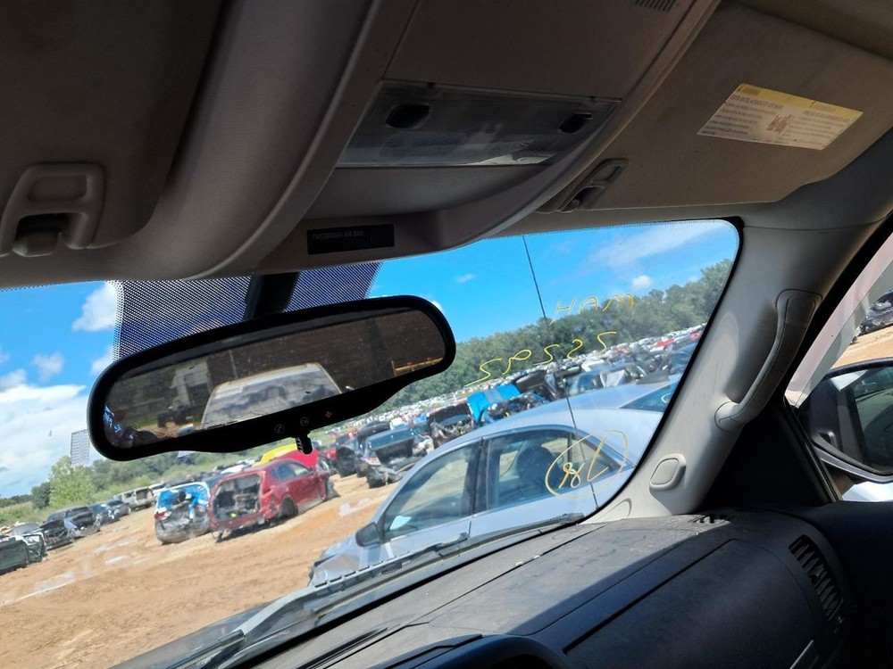 SILVRDO15 2010 Glove Box 4751275