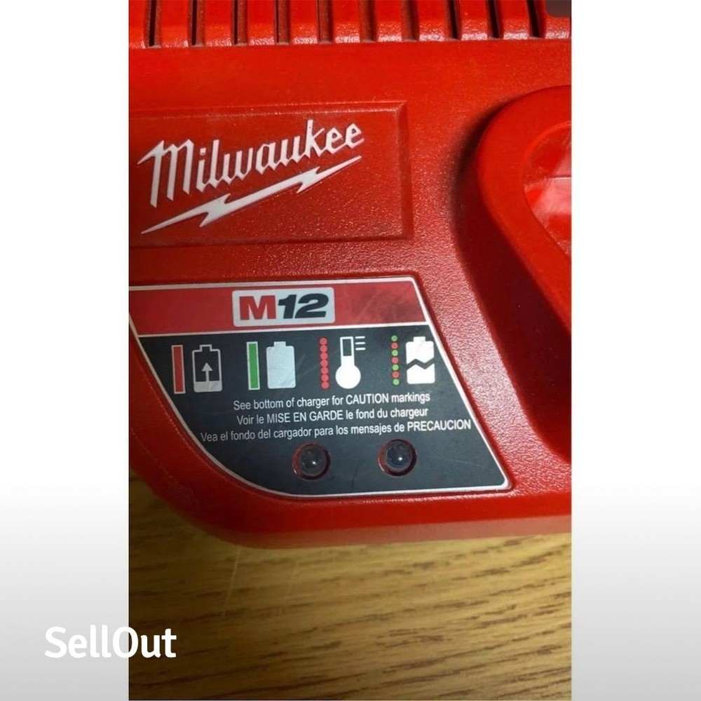 Milwaukee M12 Lithium-Ion Battery Charger