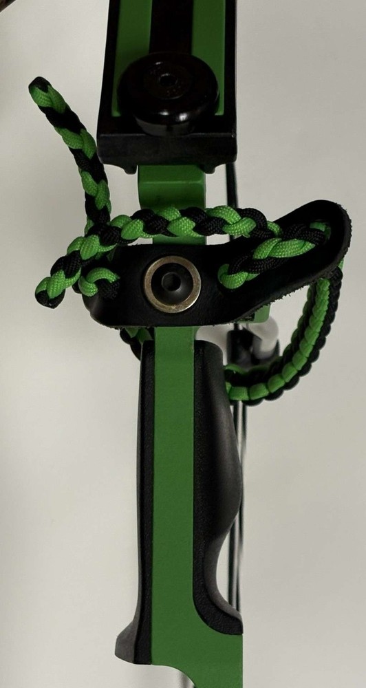 Genesis Compound Bow Green