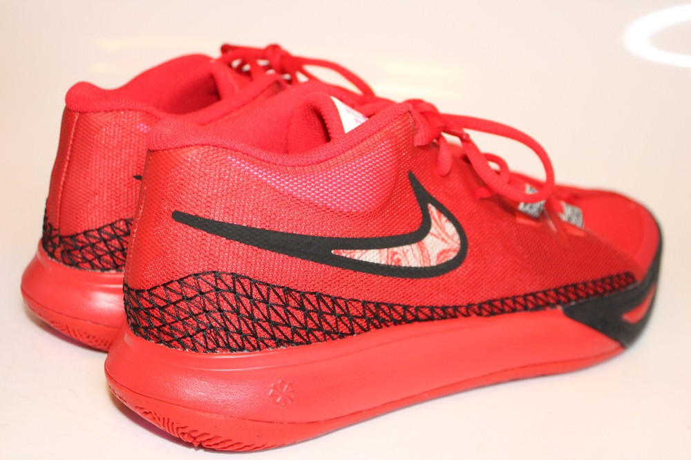 Nike Kyrie Flytrap 6 University Red DM1125-600