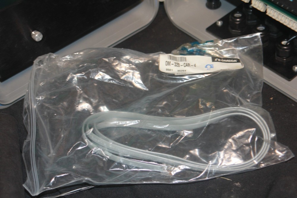 Omega Engineering OM-320 Portable Data Logger System