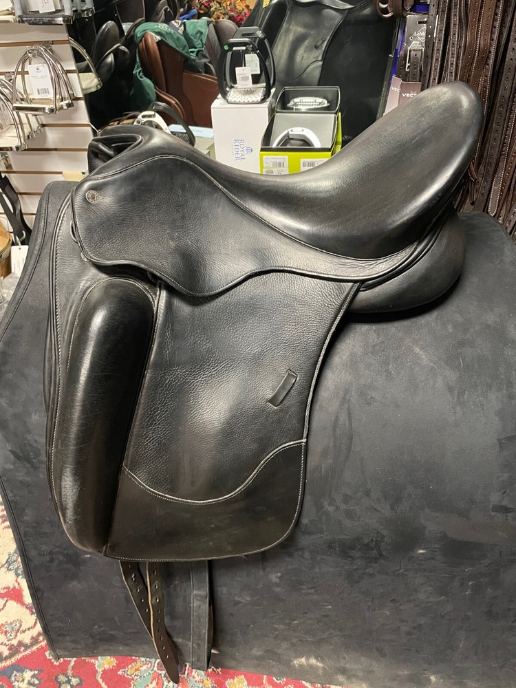 BEVAL DRESSAGE SADDLE 17.5" BLACK