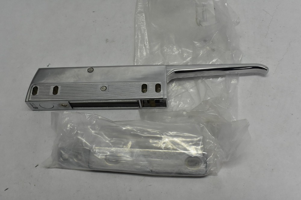 Component Hardware Group Heavy Duty Magnetic Latch Die-Cast R25 Chrome Handle