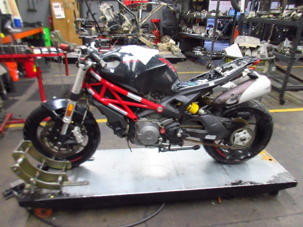 2013 11-13 Ducati Monster 796 Right Handlebar Control Switch Handle Bar Button