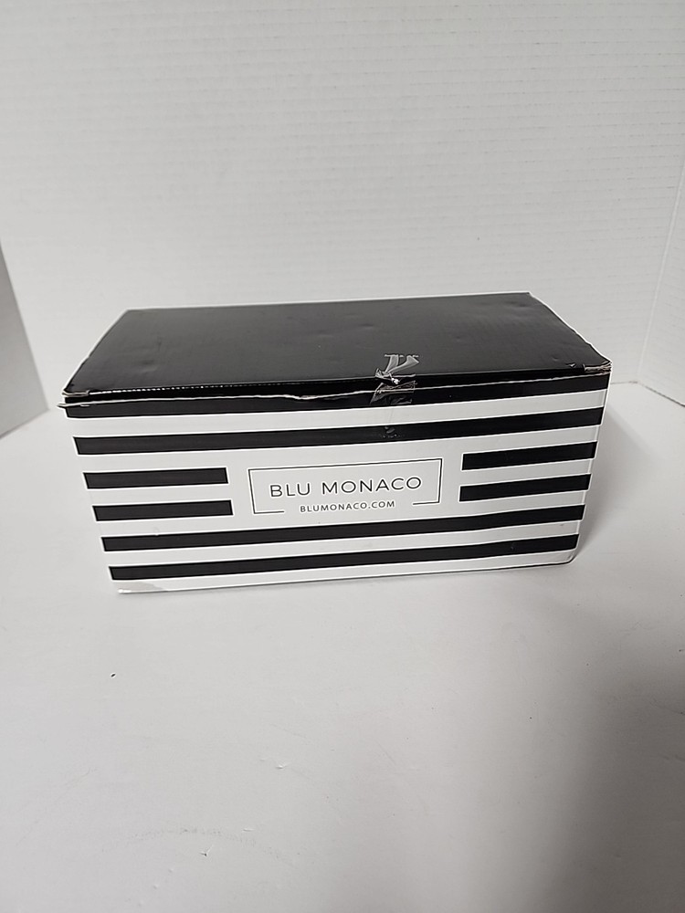 Blue Monaco Pink Makeup / jewelry organizer.