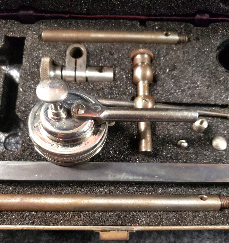 Starrett universal dial test indicator Plunger Back Rods Tips & Case C13B5)