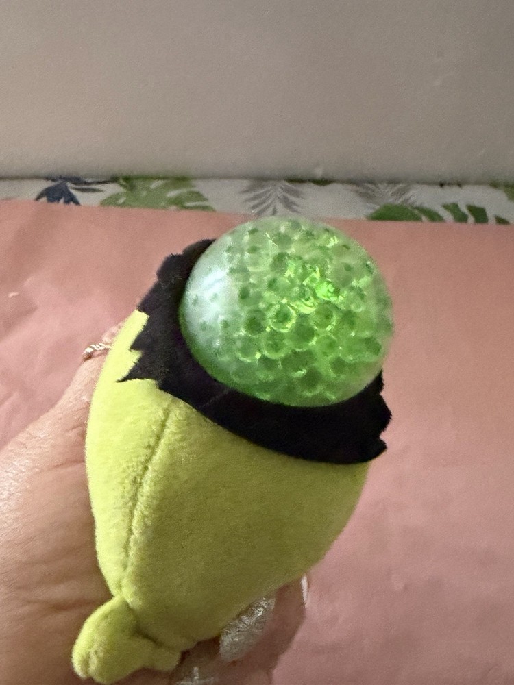 HALLOWEEN SPOOKY PLUSH SQUEEZERS