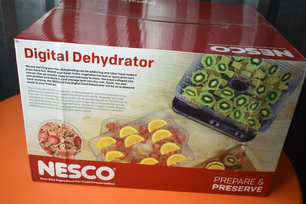 NESCO FD-5TC 5 Clear Tray Rectangular Dehydrator with Digital Timer - NEW