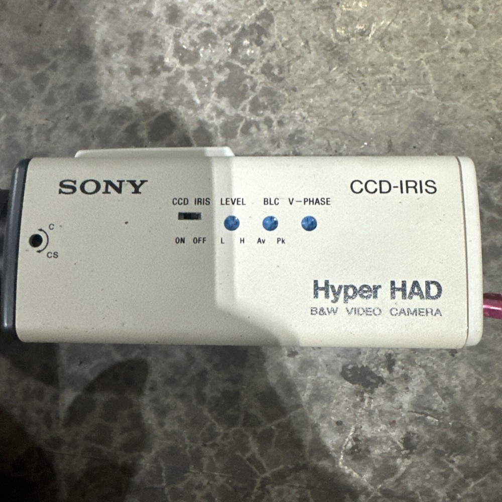 Sony SPT-M104A Hyper HAD Black & White Video Security Camera CCD-IRIS