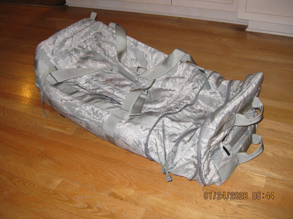 Thin Air Gear Deployment Bag Padded Expandable Rolling Duffle Backpack Style