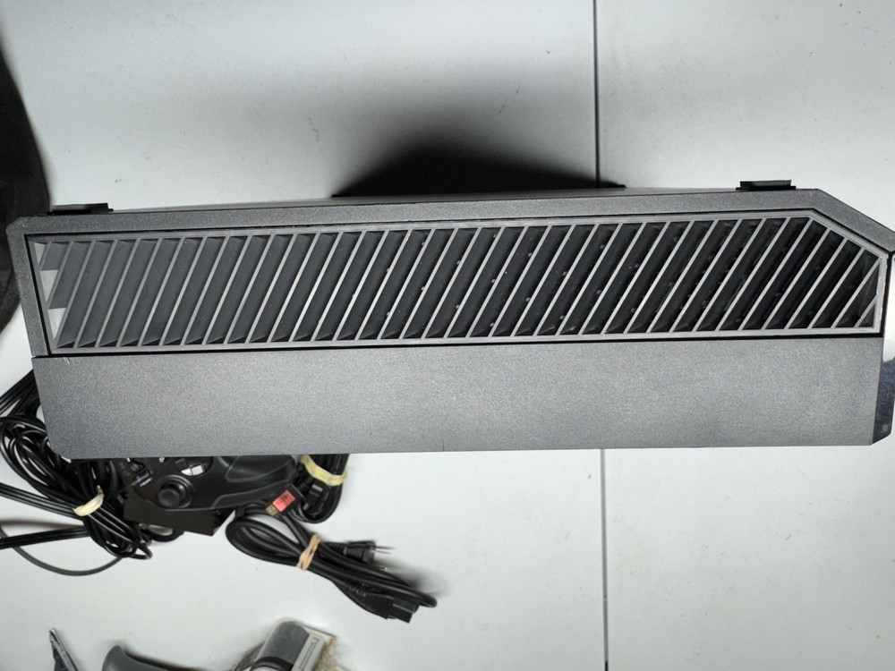 Xbox One 1540 Black Console with Power Supply and Controller 500 GB