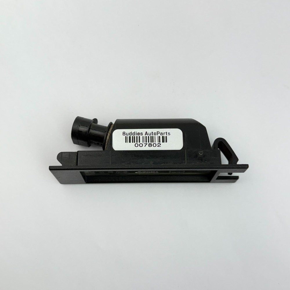 GM License Plate Lamp Assembly - 13251936