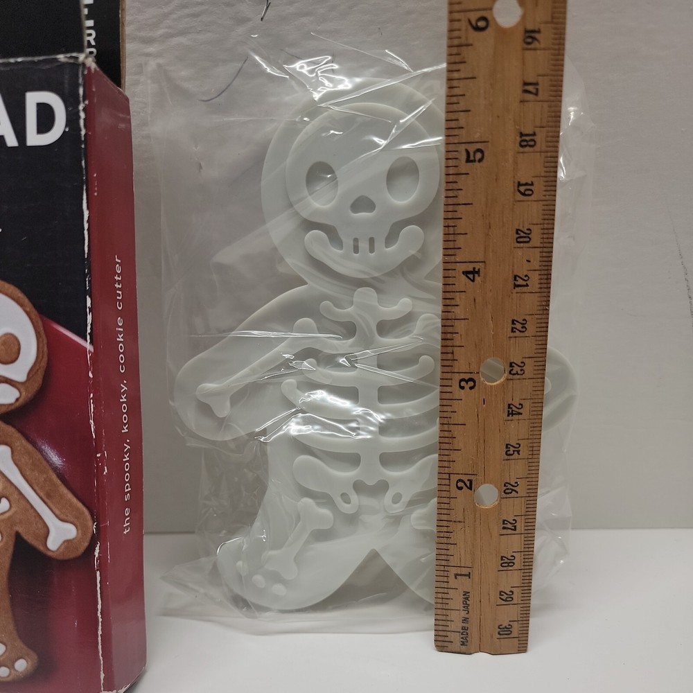 Genuine Fred GINGERDEAD MEN Cookie Cutter/Stamper