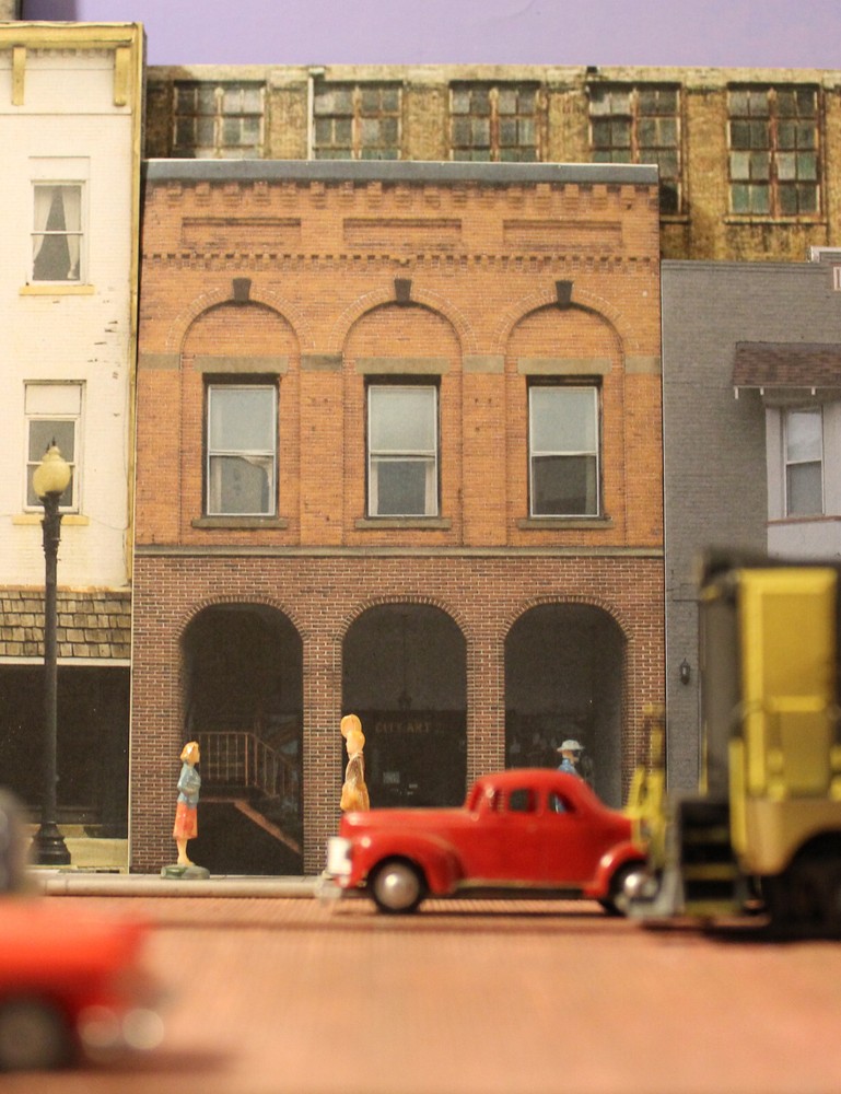 TRACKSIDEFLATS #126 HO scale CITY ART