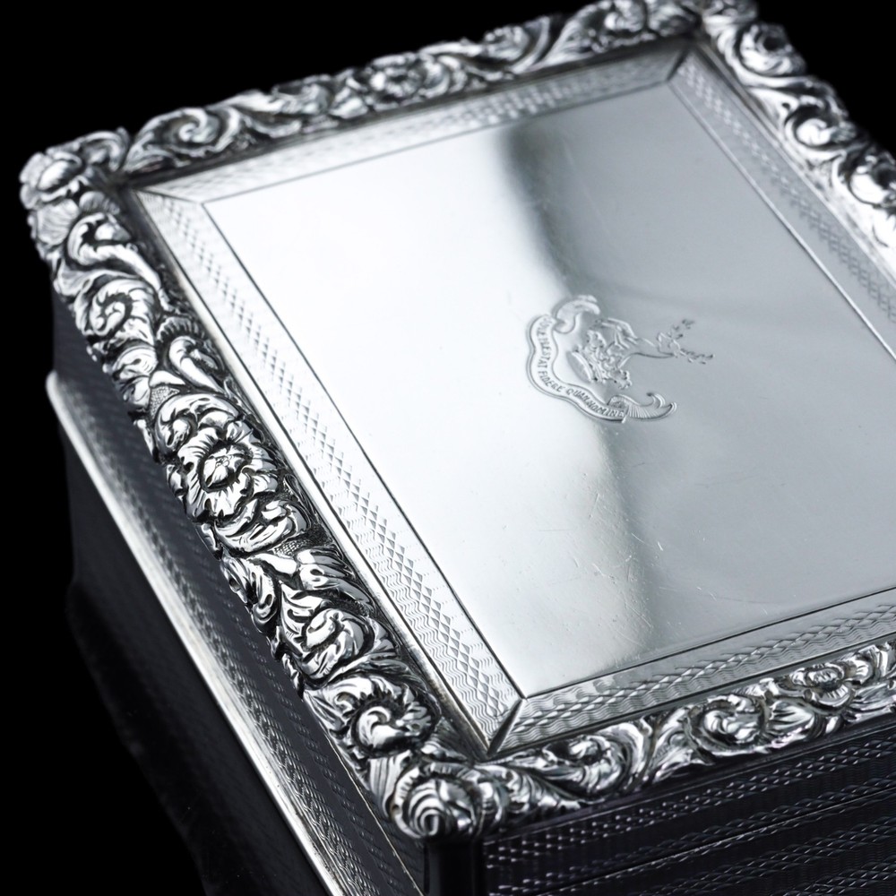 Antique Georgian Solid Silver Large Table Snuff Box - Joseph Willmore 1832