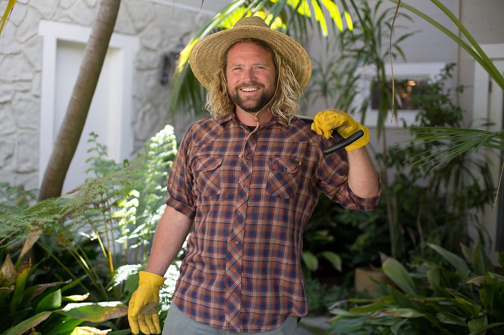 Yard Butler - Rocket Weeder