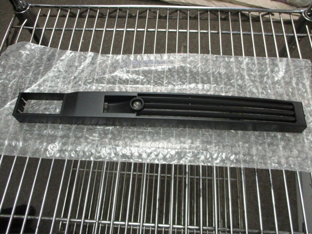 Intel ADWLCDBEZEL 1U Bezel /Intel Server Chassis SR1400