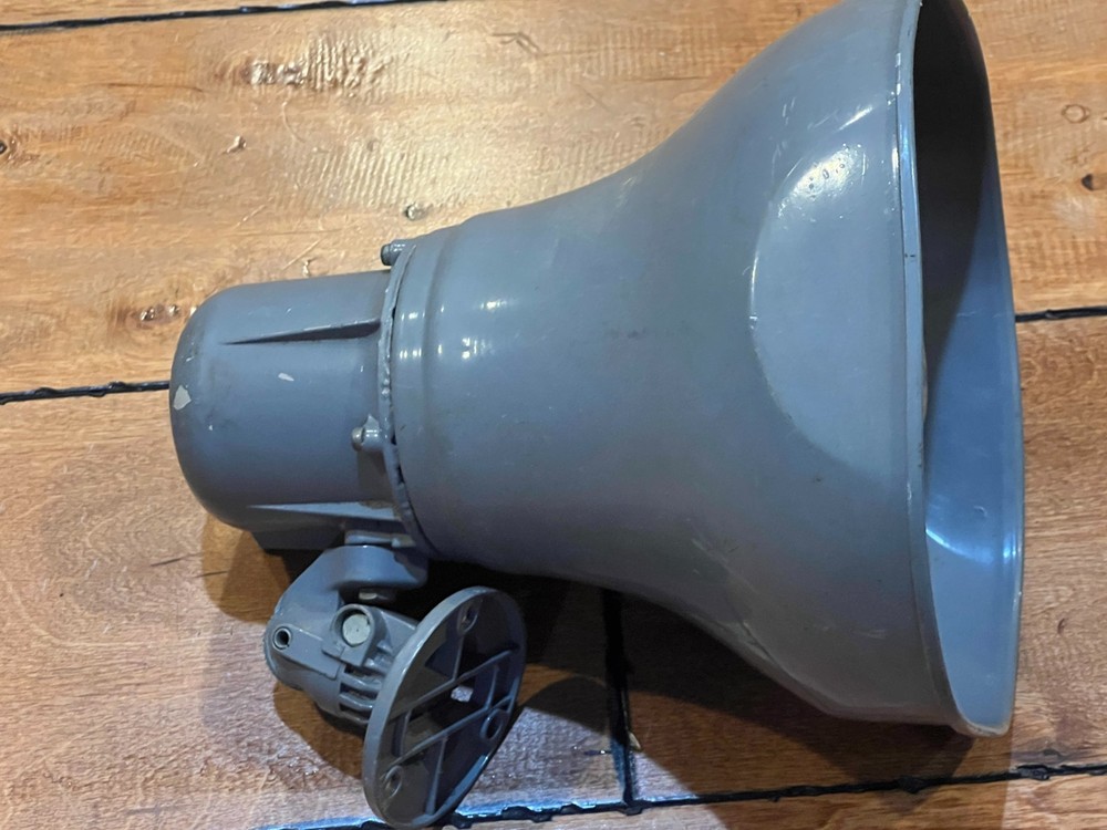 Bogen Communications SPT-15 Speaker w/Variable Tap/Mounting Bracket