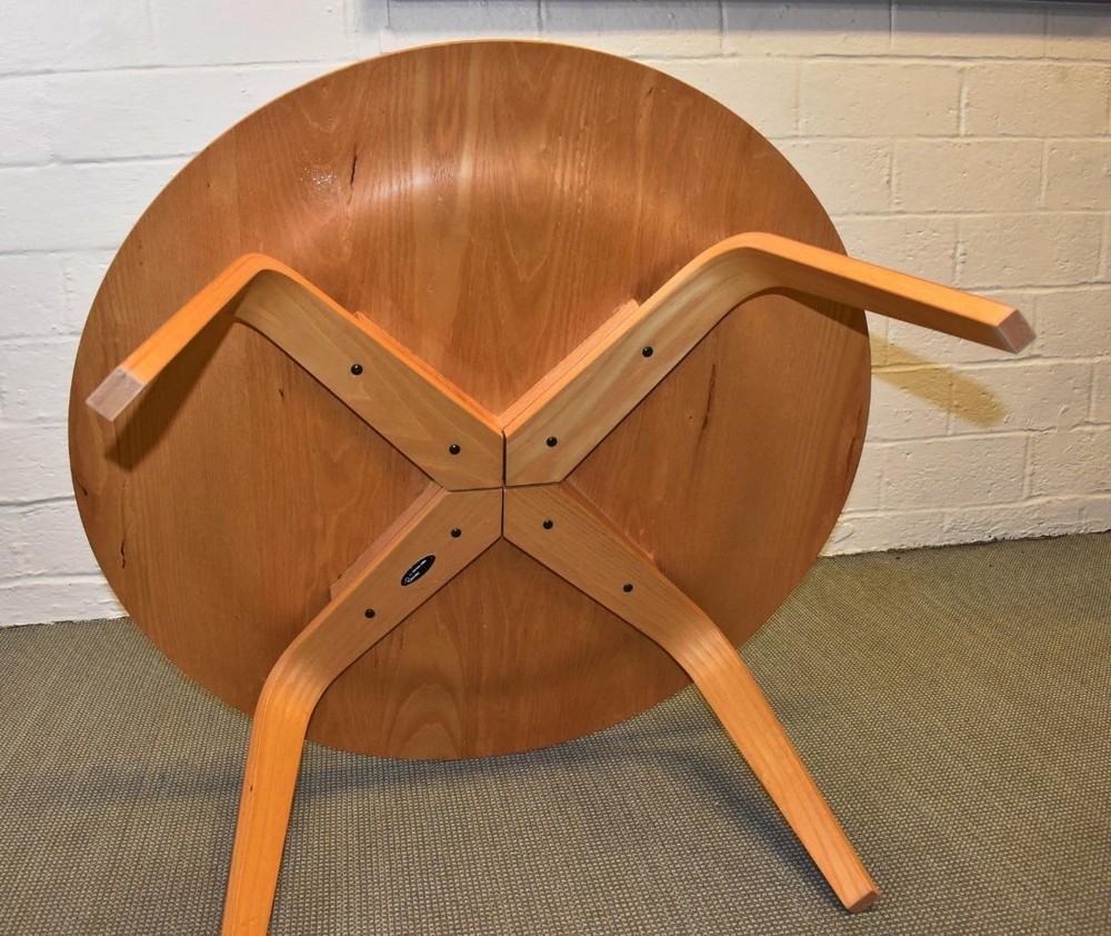 Herman Miller Eames Round Molded Plywood Coffee Table CTW