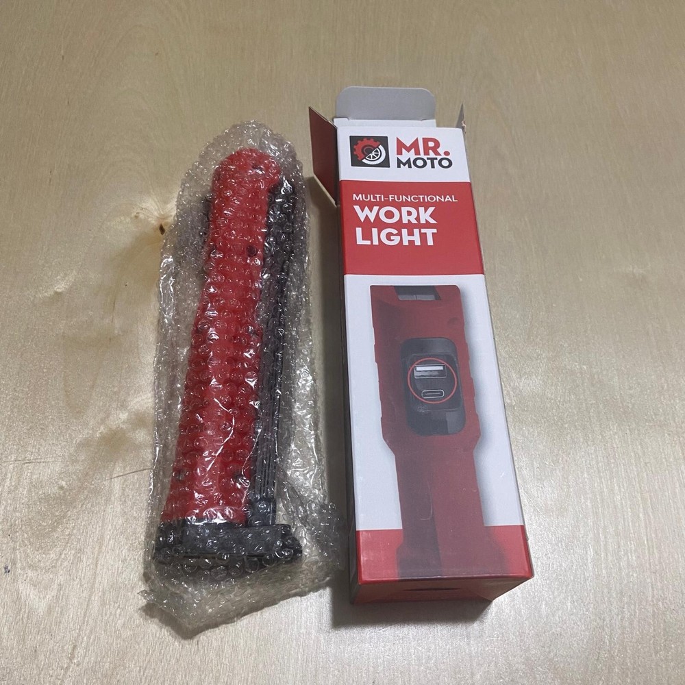 Mr. Moto Rechargeable Multi-Function Flip Strip Work Light 800 Lumen