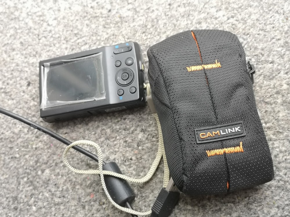 Compact Digital Camera 16mp (see Description)