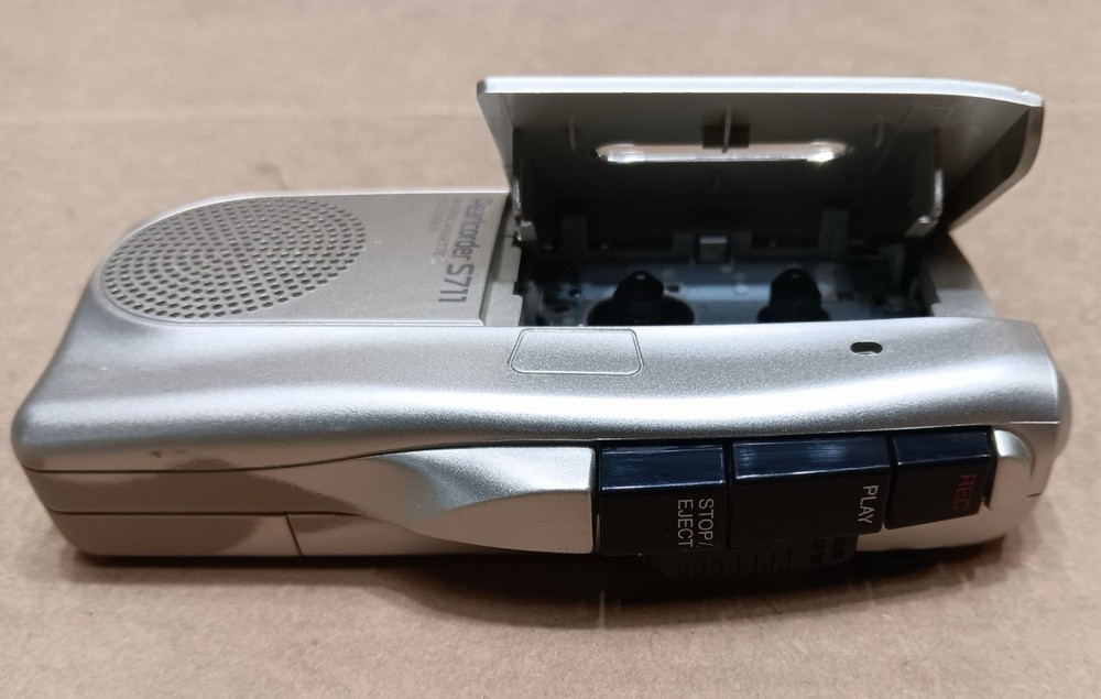 Olympus Pearlcorder S711 Microcassette Voice Recorder