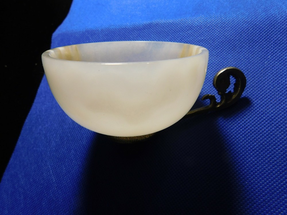 PESTLE CANDLE HOLDER! c551DXX