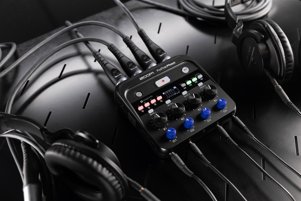 Zoom PodTrak P4next Podcast Recorder