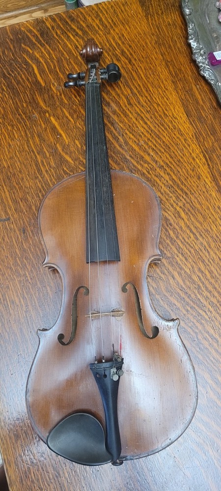 Old 1932  German violin 4/4 Labeled TT GH