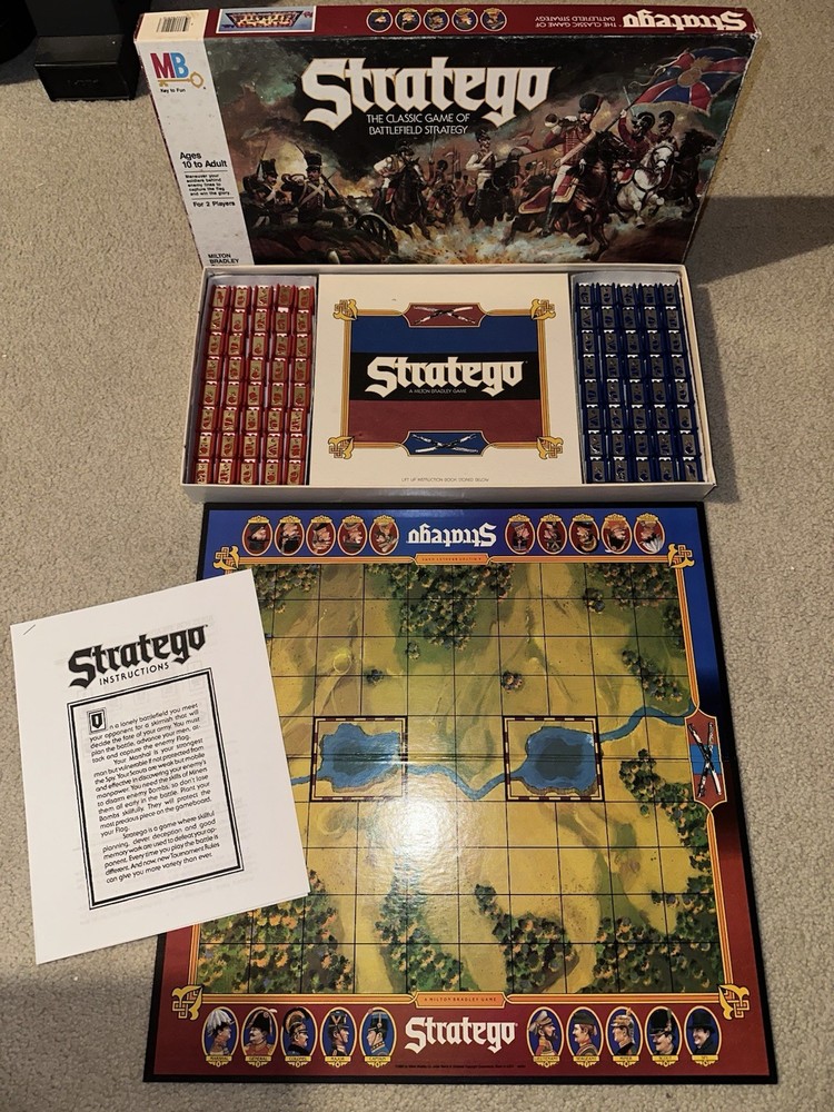 Stratego Board Game 1986 Vintage by Milton Bradley - Complete