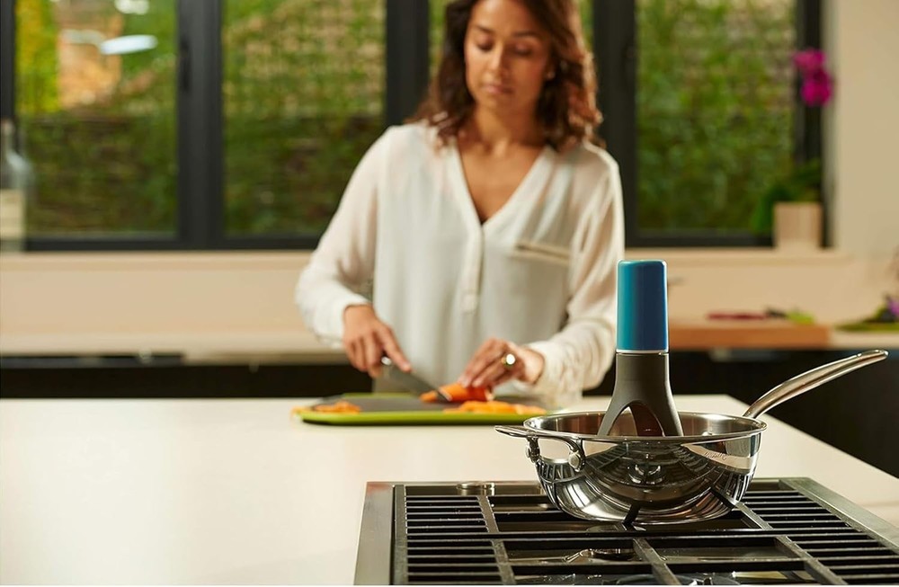 Effortless Cooking: Teal & Grey Automatic Stirrer with Timer & Dishwasher Safe