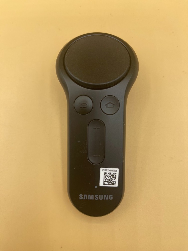 Samsung  ET-YO324BBEGUS Gear VR Controller - Black
