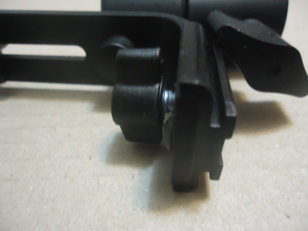 Speedlite flash softbox bracket with shoe mount