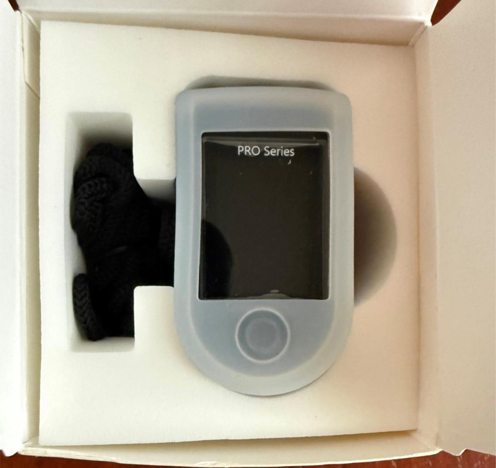 ZACURATE 500DL FINGER PULSE OXIMETER